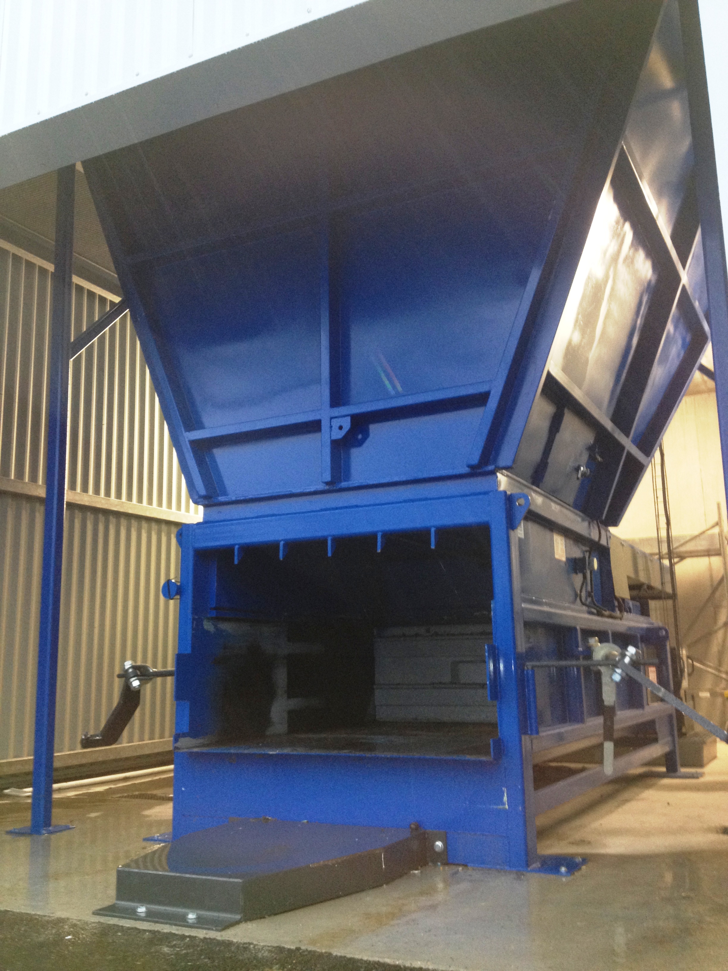 Compacteur poste fixe “Paktor i3” 2000