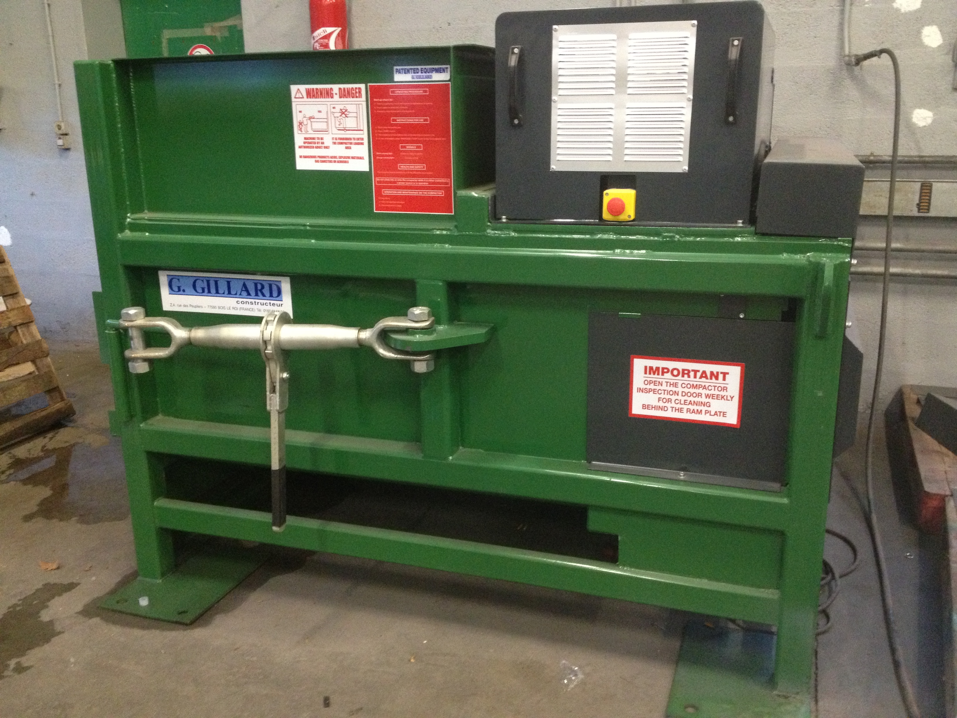 Réf.03 - Compacteur Poste fixe i3/1000