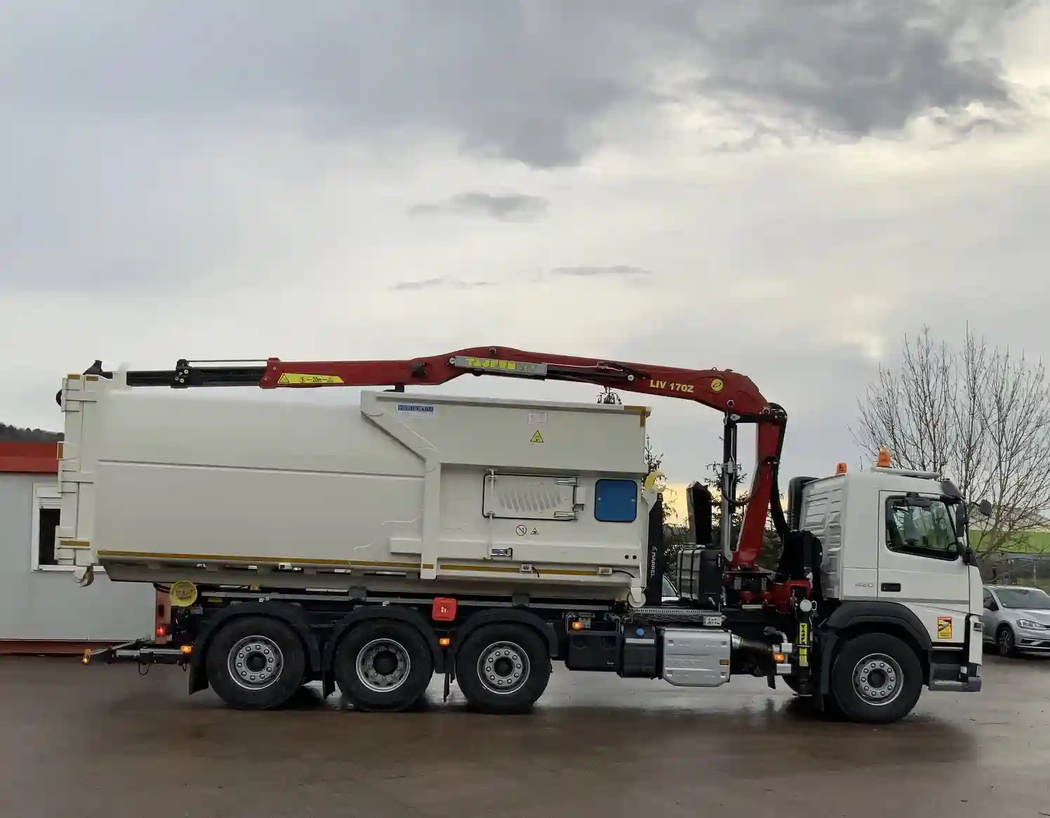 shiva-compacteur-monobloc-embarque-collecte-pav-enterres-semi-enterres-aeriens-gillard