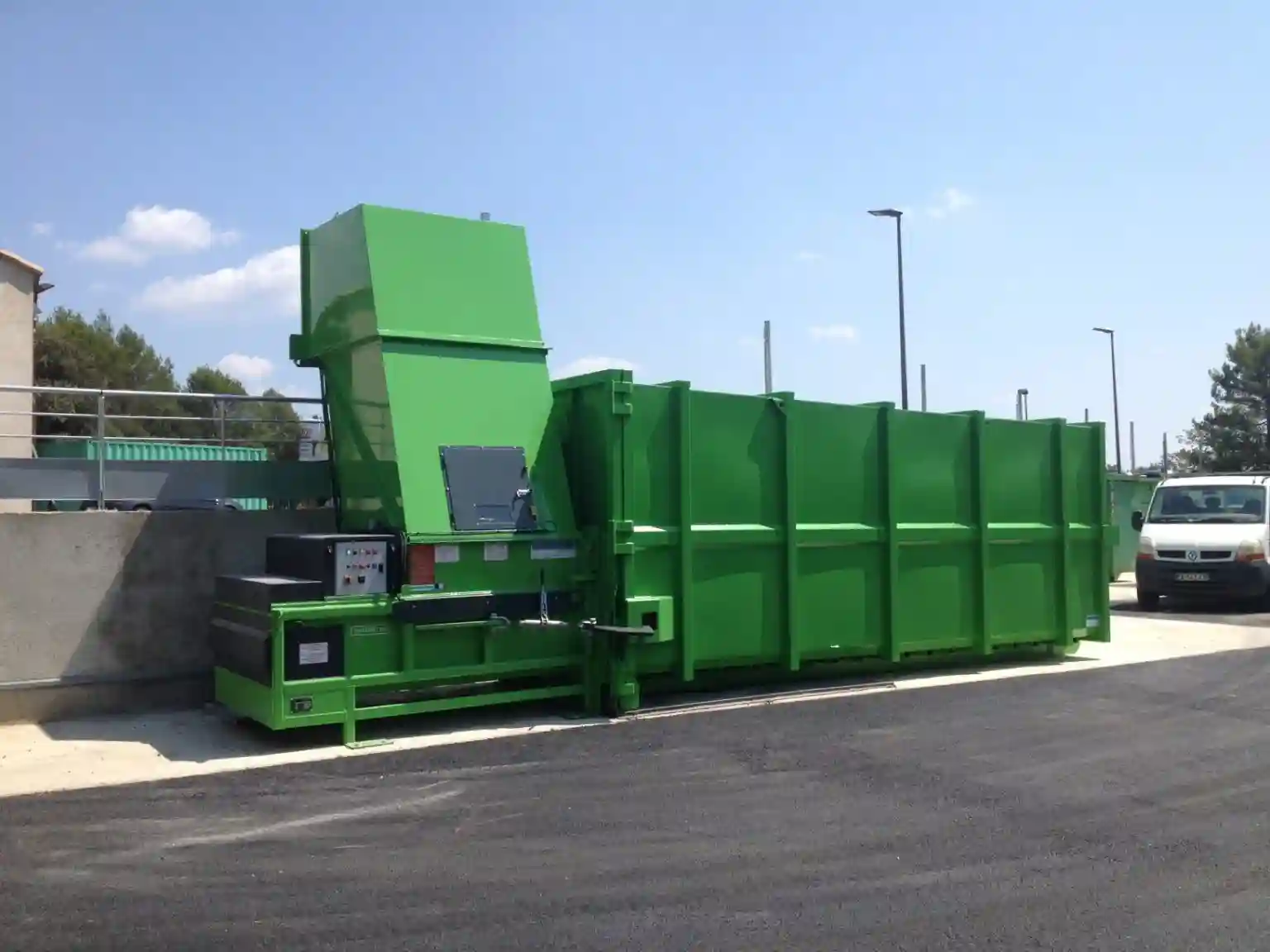 Compacteur à déchets poste fixe “Paktor i3” 1500 (Matériel Breveté)