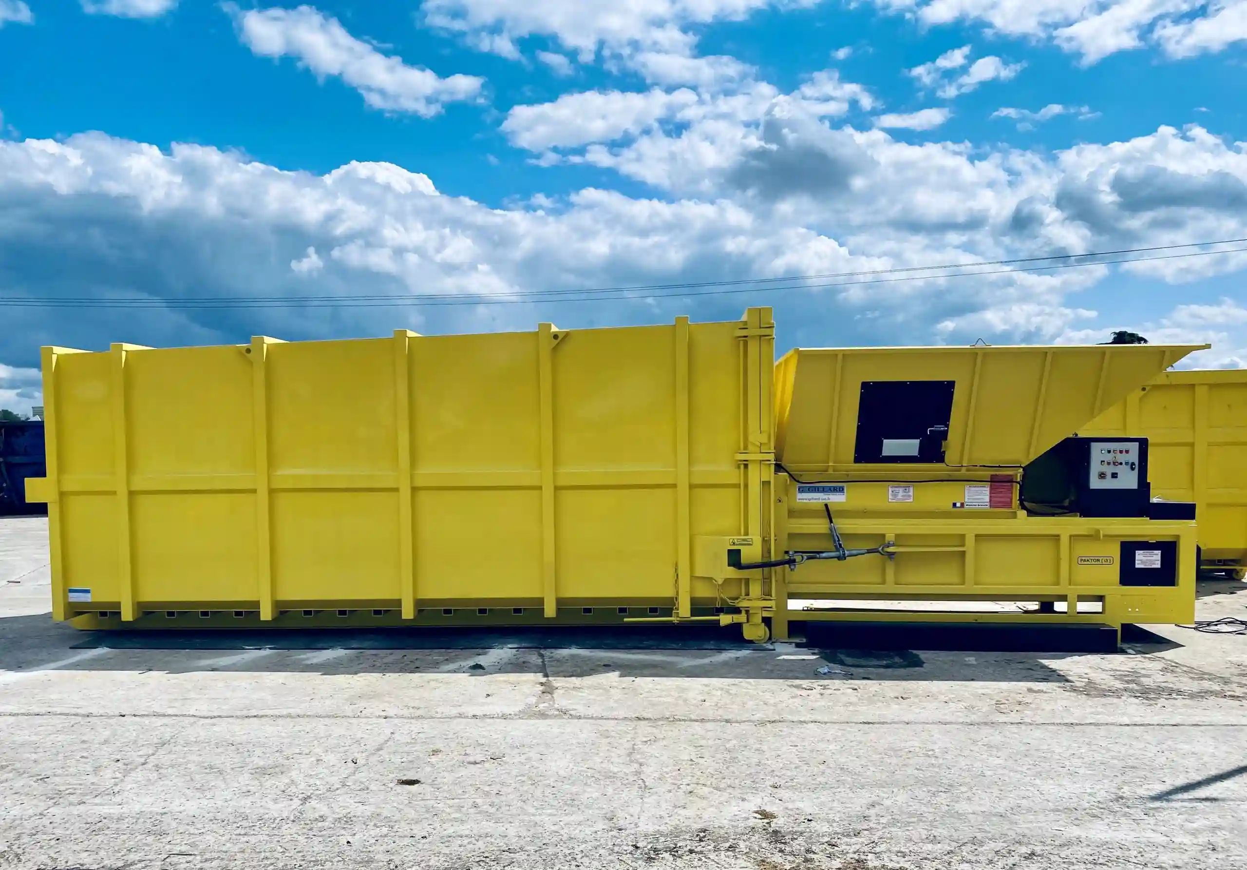 compacteur-poste-fixe-paktor-i3-2000-gillard-auget-1500x2000-compaction-35-tonnes-cartons-30m3